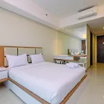 Cozy Living And Spacious Studio At 28Th Floor Kemang Village Apartment By Travelio